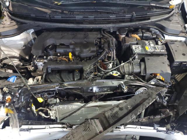 3KPA24AD9PE563783 - 2023 KIA RIO LX SILVER photo 11