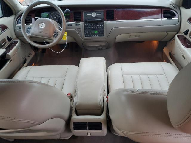 1LNHM81W03Y648058 - 2003 LINCOLN TOWN CAR EXECUTIVE BEIGE photo 8