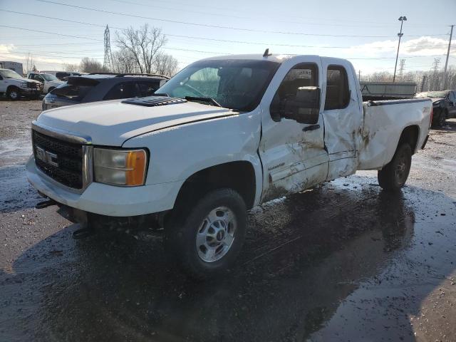 1GT220C83BZ375254 - 2011 GMC SIERRA K2500 SLE WHITE photo 1