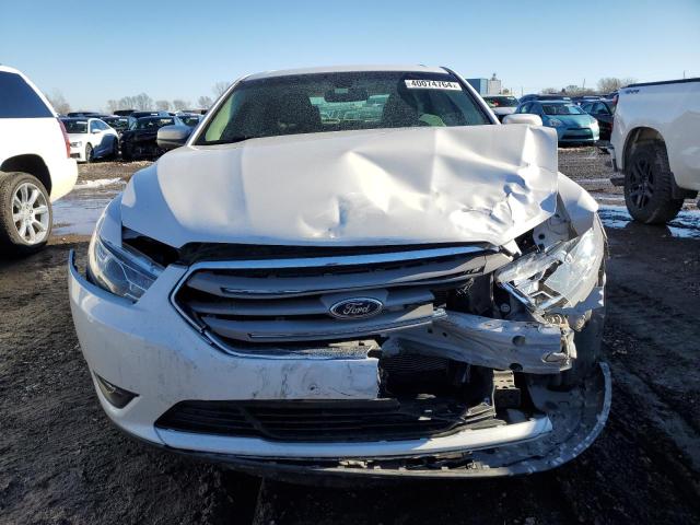 1FAHP2E80FG172804 - 2015 FORD TAURUS SEL WHITE photo 5