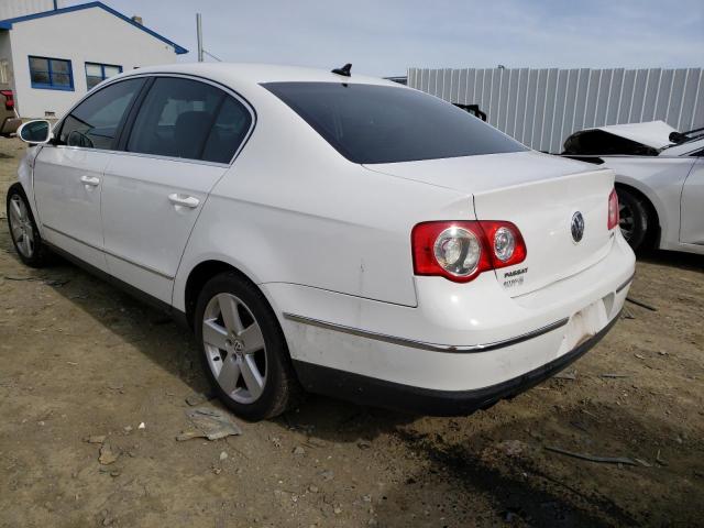 WVWAK73C17P158653 - 2007 VOLKSWAGEN PASSAT 2.0T WHITE photo 2