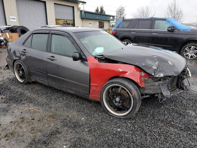 JTHBD192530075948 - 2003 LEXUS IS 300 GRAY photo 4