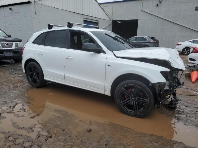 WA1DKBFP7CA029810 - 2012 AUDI Q5 PREMIUM PLUS WHITE photo 4