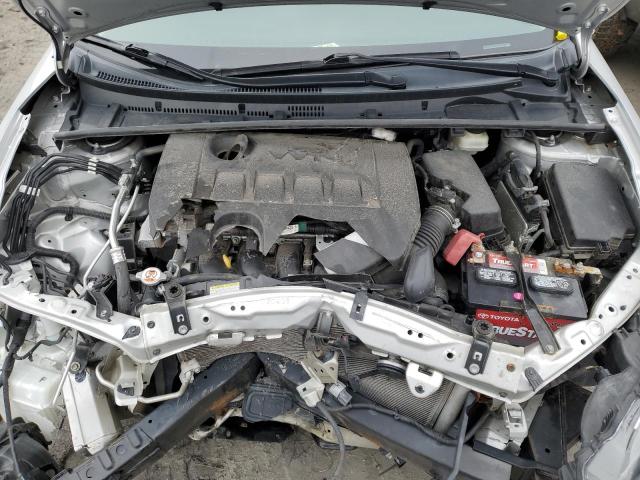 5YFBURHE9KP895725 - 2019 TOYOTA COROLLA L SILVER photo 11