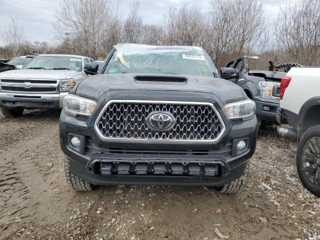 3TMDZ5BN5JM052364 - 2018 TOYOTA TACOMA DOUBLE CAB 黑色 照片 5