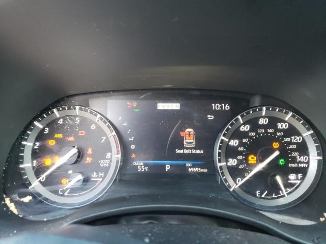 5TDGZRBH7MS552819 - 2021 TOYOTA HIGHLANDER XLE SILVER photo 9