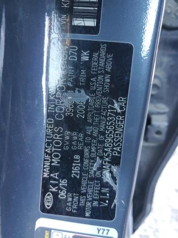 KNAFK5A89G5653717 - 2016 KIA FORTE LX GRAY photo 12