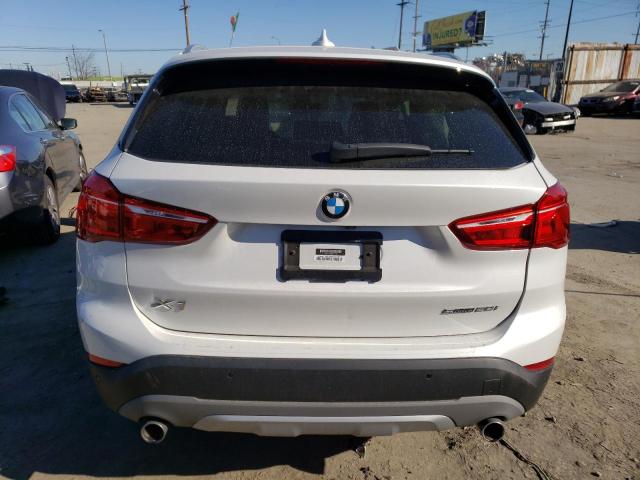 WBXHU7C50K5L11413 - 2019 BMW X1 SDRIVE28I WHITE photo 6