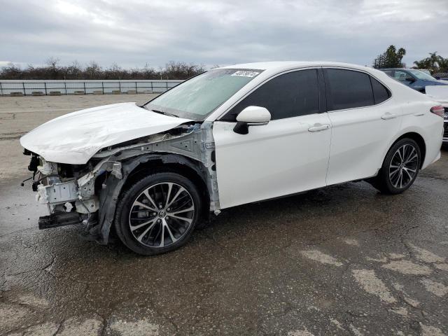 JTNB11HK8J3061111 - 2018 TOYOTA CAMRY L WHITE photo 1