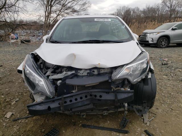 3N1CE2CP4HL371375 - 2017 NISSAN VERSA NOTE S WHITE photo 5