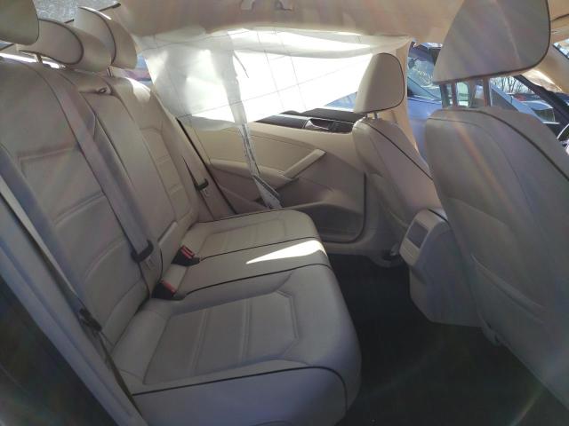 1VWDT7A34HC041930 - 2017 VOLKSWAGEN PASSAT R-LINE Schwarz Foto 10