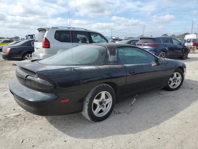 2G1FP22K3W2127132 - 1998 CHEVROLET CAMARO BLACK photo 3