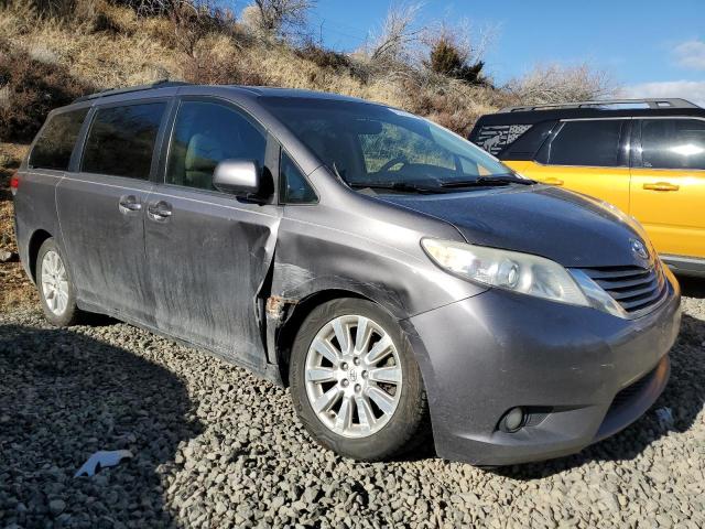 5TDDK3DC7BS012034 - 2011 TOYOTA SIENNA XLE GRAY photo 4