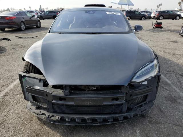 5YJSA1E22GF142917 - 2016 TESLA MODEL S 石墨色 照片 5