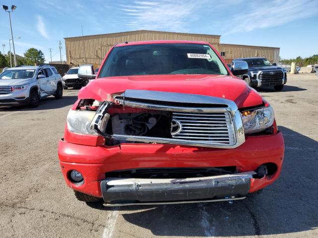 5TFHY5F10DX312180 - 2013 TOYOTA TUNDRA CREWMAX LIMITED RED photo 5