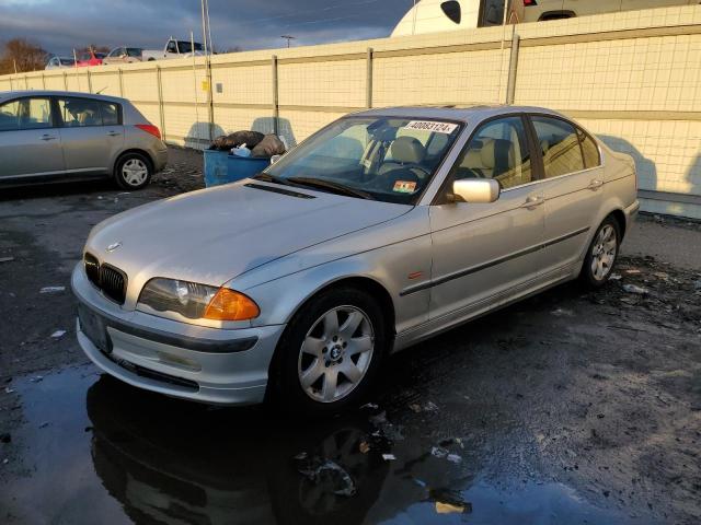 WBAAM5349YFR19070 - 2000 BMW 328 I SILVER photo 1