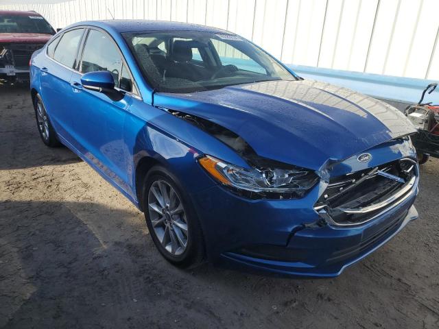 3FA6P0H71HR157254 - 2017 FORD FUSION SE BLUE photo 4