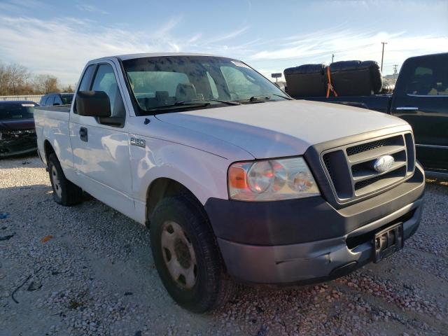 1FTRF12268KE86274 - 2008 FORD F150 WHITE photo 4