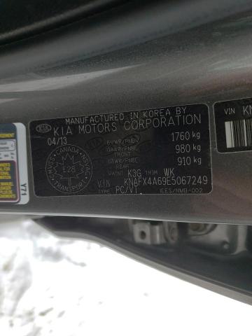 KNAFX4A69E5067249 - 2014 KIA FORTE LX GRAY photo 13