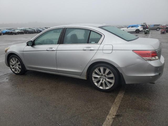 1HGCP36878A017067 - 2008 HONDA ACCORD EXL SILVER photo 2