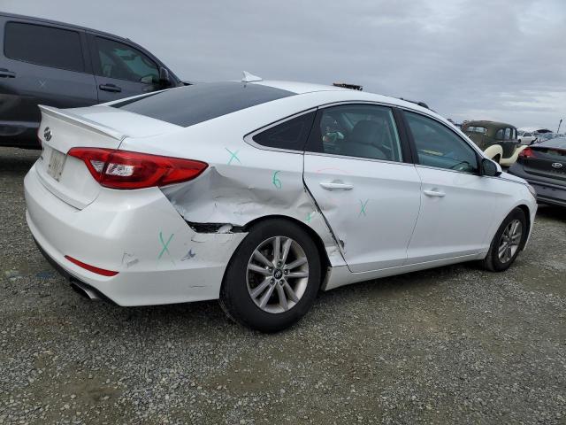 5NPE24AF6HH440572 - 2017 HYUNDAI SONATA SE WHITE photo 3