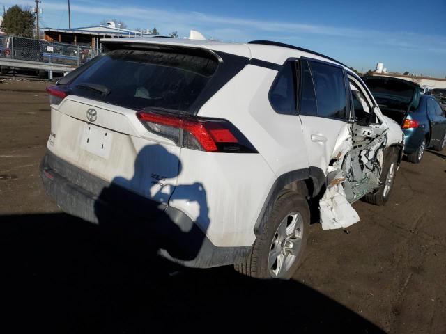 2T3P1RFV5MW203910 - 2021 TOYOTA RAV4 XLE WHITE photo 3