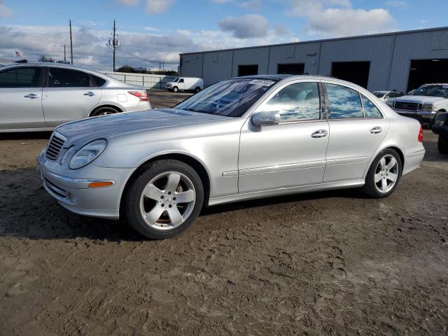 WDBUF70J74A457873 - 2004 MERCEDES-BENZ E 500 SILVER photo 1