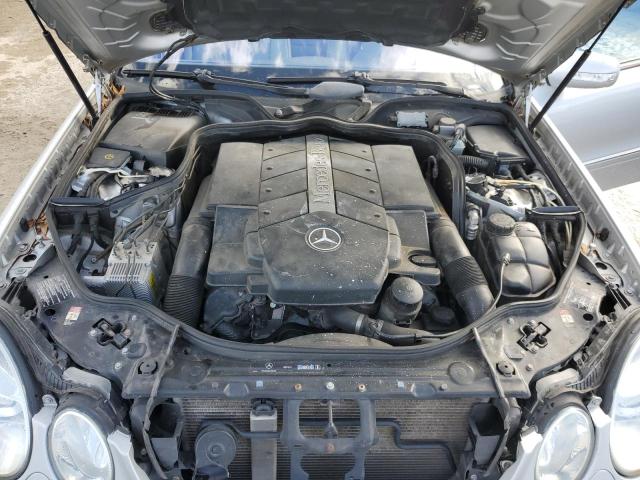 WDBUF70J74A457873 - 2004 MERCEDES-BENZ E 500 SILVER photo 11