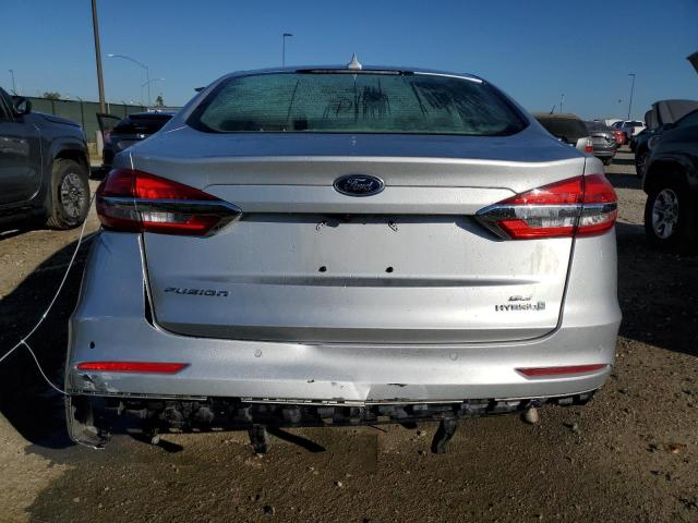 3FA6P0LU5KR189886 - 2019 FORD FUSION SE SILVER photo 6