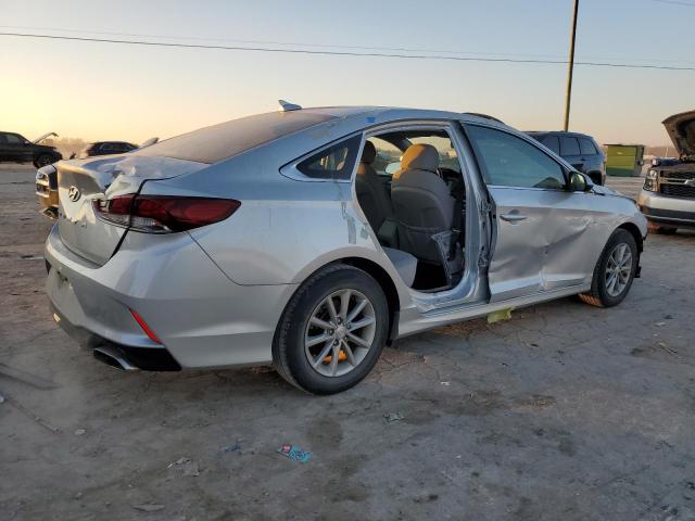 5NPE24AF9JH612907 - 2018 HYUNDAI SONATA SE SILVER photo 3