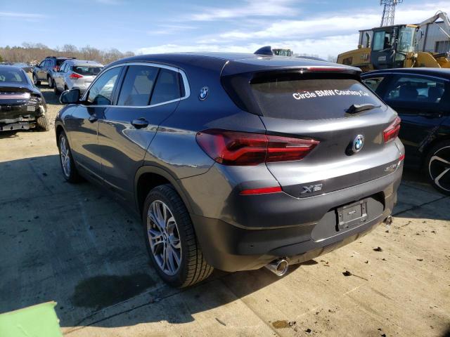 WBXYJ1C01M5T10493 - 2021 BMW X2 XDRIVE28I GRAY photo 2