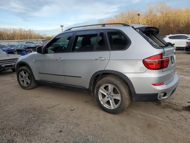 5UXZV4C59CL767337 - 2012 BMW X5 XDRIVE35I SILVER photo 2