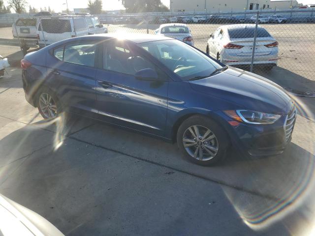 5NPD84LF7HH170548 - 2017 HYUNDAI ELANTRA SE BLUE photo 4