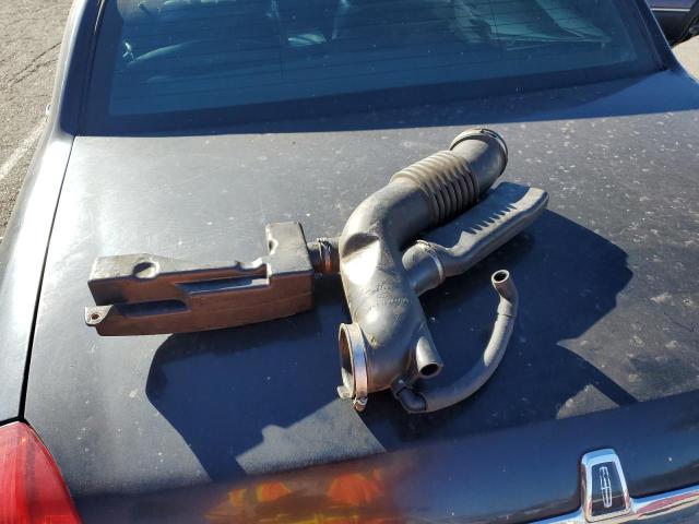 1LNHM81W23Y636655 - 2003 LINCOLN TOWN CAR EXECUTIVE BLACK photo 12