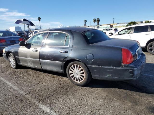 1LNHM81W23Y636655 - 2003 LINCOLN TOWN CAR EXECUTIVE BLACK photo 2