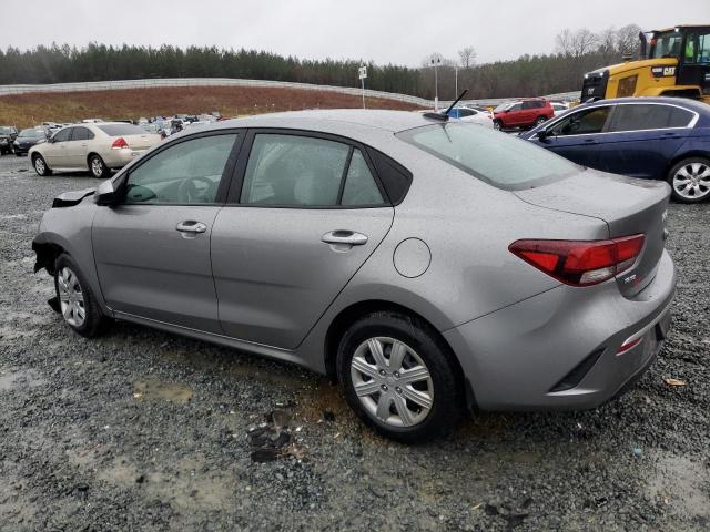 3KPA24AD0NE431184 - 2022 KIA RIO LX GRAY photo 2