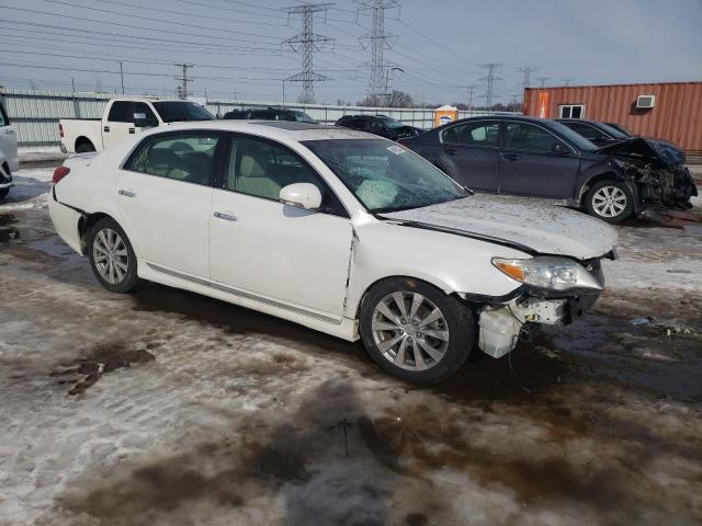 4T1BK3DB2CU457062 - 2012 TOYOTA AVALON BASE WHITE photo 4