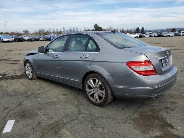 WDDGF54X78F049163 - 2008 MERCEDES-BENZ C 300 SILVER photo 2