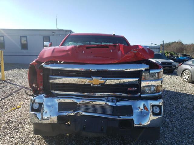 1GC1KWEY5HF229279 - 2017 CHEVROLET SILVERADO K2500 HEAVY DUTY LTZ RED photo 5