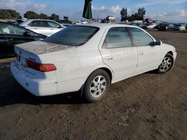 JT2BG22K4Y0429838 - 2000 TOYOTA CAMRY CE WHITE photo 3