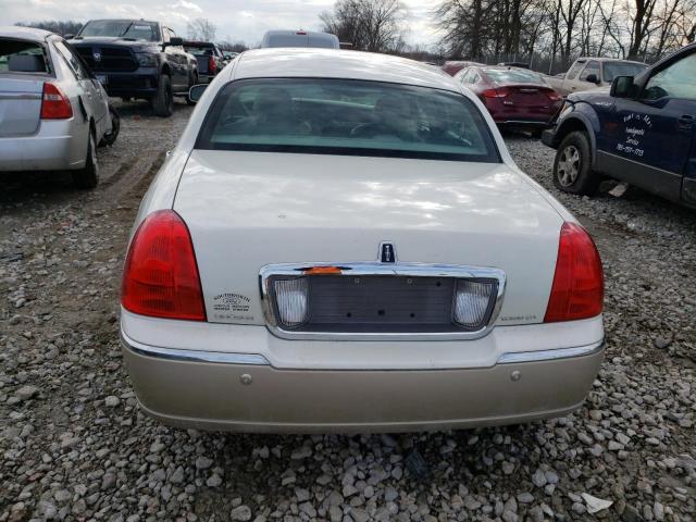 1LNHM82W05Y642374 - 2005 LINCOLN TOWN CAR SIGNATURE LIMITED WHITE photo 6