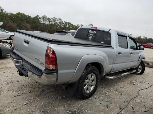 3TMKU72N17M012051 - 2007 TOYOTA TACOMA DOUBLE CAB PRERUNNER LONG BED SILVER photo 3