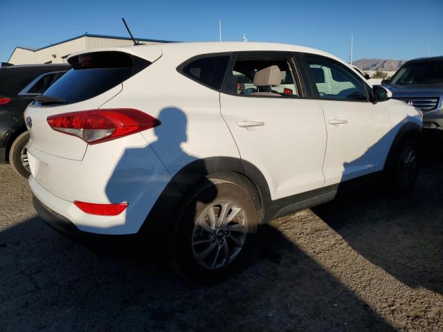 KM8J23A44HU519098 - 2017 HYUNDAI TUCSON SE WHITE photo 3