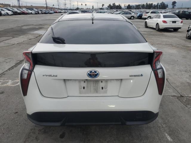 JTDKARFU0G3020357 - 2016 TOYOTA PRIUS WHITE photo 6