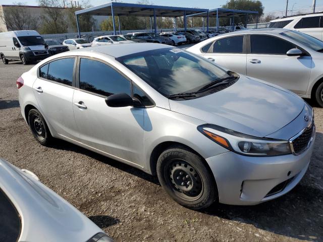 3KPFK4A79HE027773 - 2017 KIA FORTE LX GRAY photo 4