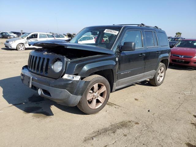 1C4NJRFB1DD182659 - 2013 JEEP PATRIOT LATITUDE GREEN photo 1