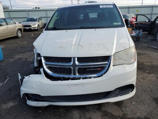 2C4RDGBG4DR586924 - 2013 DODGE GRAND CARA SE WHITE photo 5