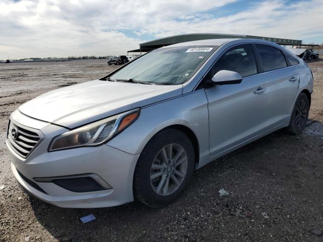 5NPE24AF8GH386044 - 2016 HYUNDAI SONATA SE SILVER photo 1