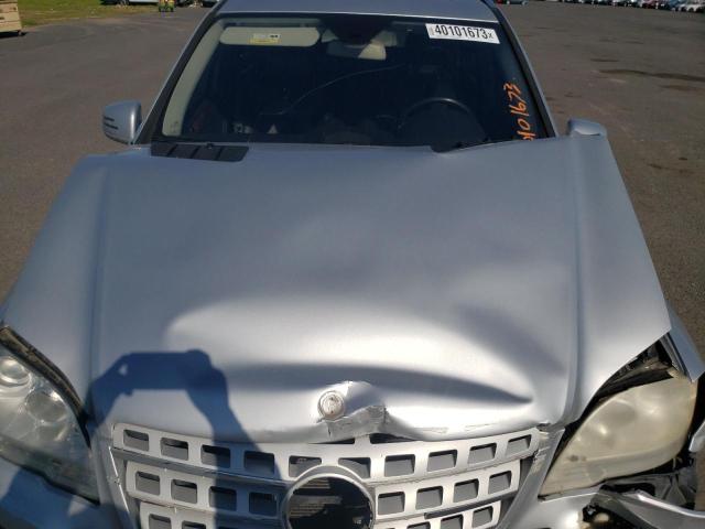 4JGBB8GB4BA637118 - 2011 MERCEDES-BENZ ML 350 4MATIC SILVER photo 12