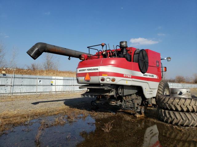 HUC7276 - 2009 MSF TRACTOR RED photo 4